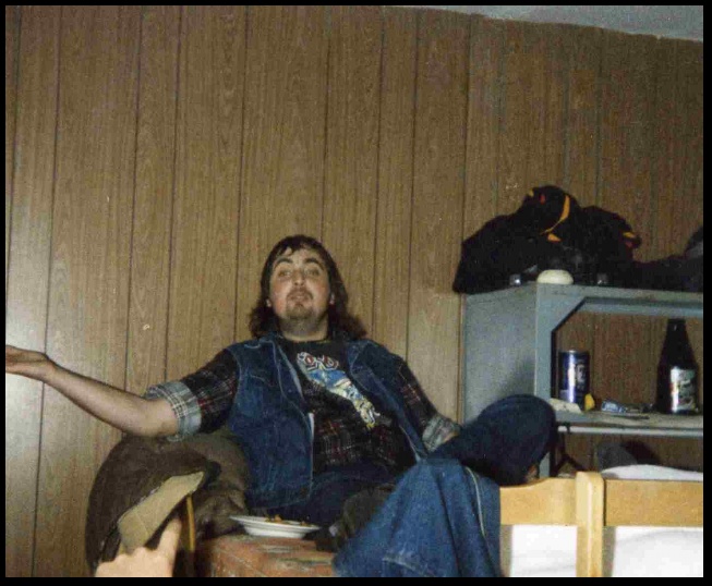 640x524 pixels (125K)